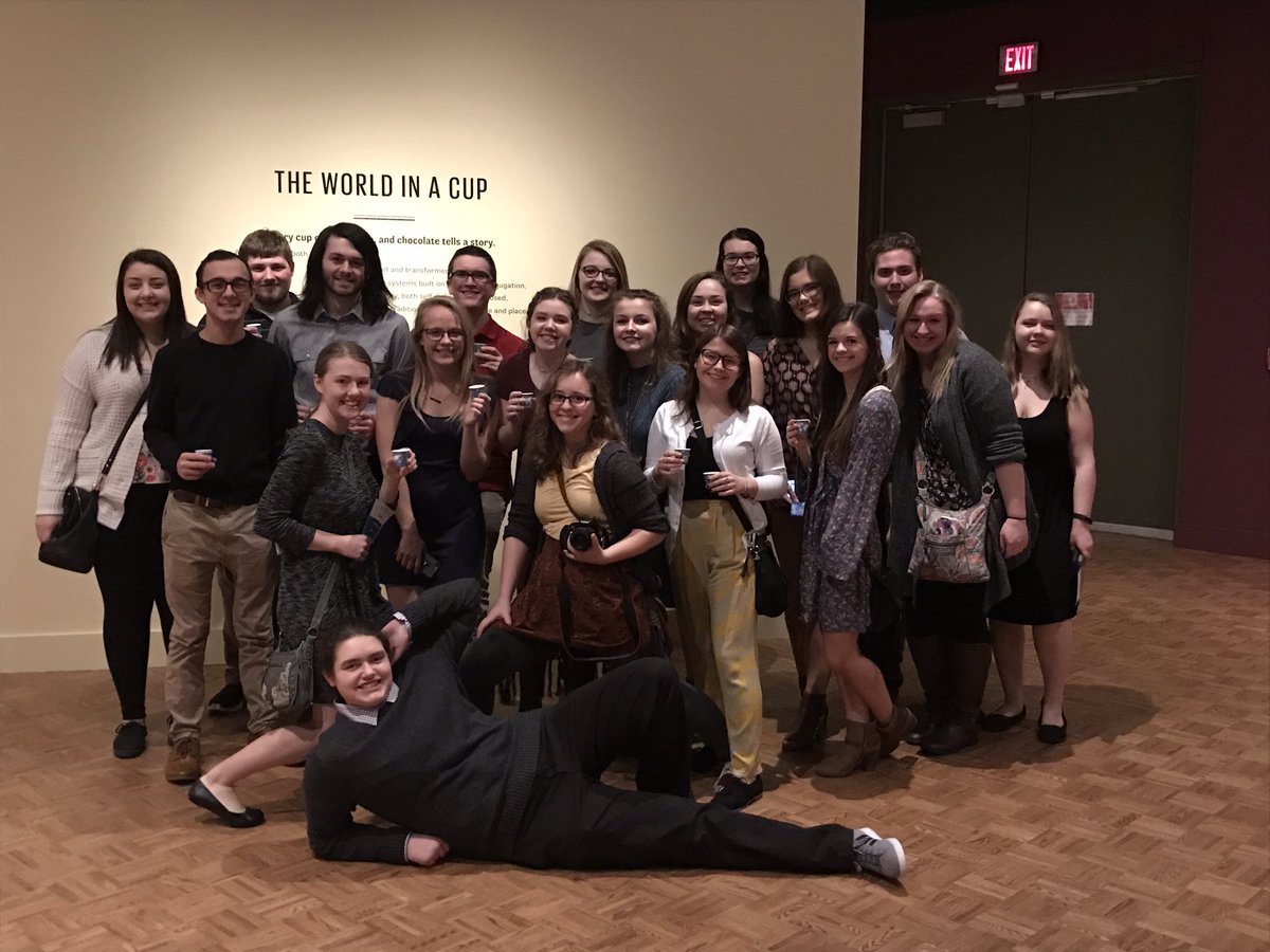 MsEddy's tweet photo. Dia field trip with the fabulous Acc. Humanities case. #sipthestory https://t.co/XScDXPkzBt
