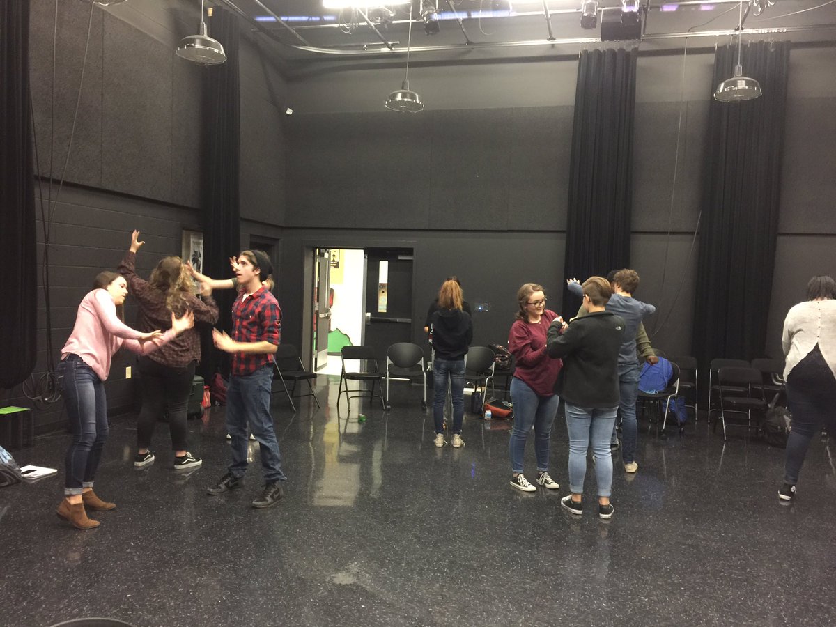 eatoneagledrama's tweet photo. @EatonHighSchool @NISDFineArts Viola Spolin online workshop "Spacewalk Activity-moving through substance" #funlearningenvironment https://t.co/RtnzvdrQrF