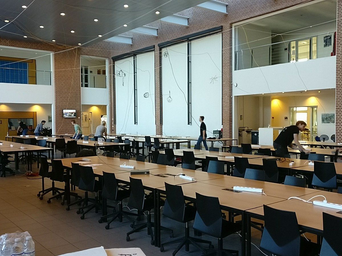 Sidste forberedelser ift. opsætning er nu i gang #TGVLAN