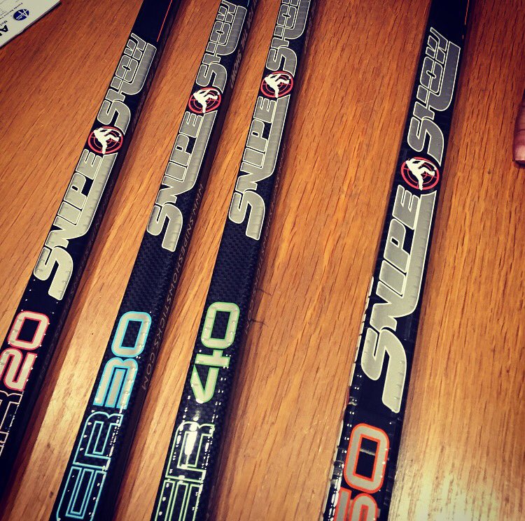 HockeyMamaMogul's tweet photo. Get your #gamedaytwigs with Snipe Show! #flexthis #hockey #flex #whatsyourflex #snipeshow #hockeysticks #snipeshowhockeysticks https://t.co/jXU1fxjvQN