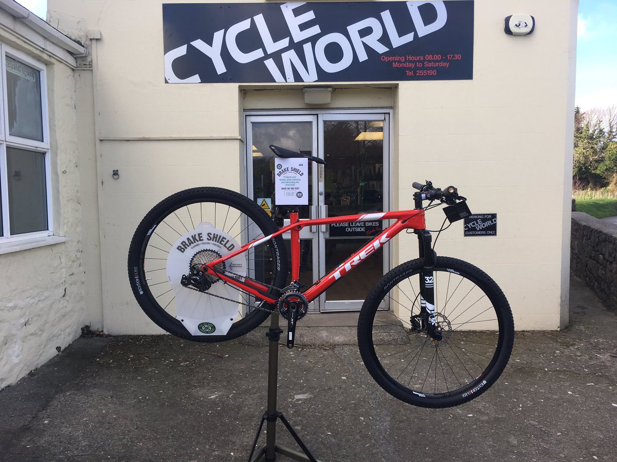 cycleworld guernsey tweet media