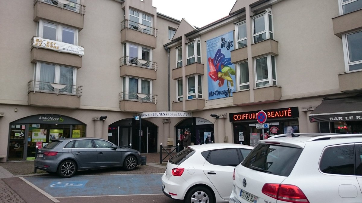 Jeunes de la <a href="/mjc_ris/">MJC Ris</a> et membres de la rédaction ont décrypté ensemble les médias pendant 6 mois. Retour : essonneinfo.fr/91-essonne-inf…