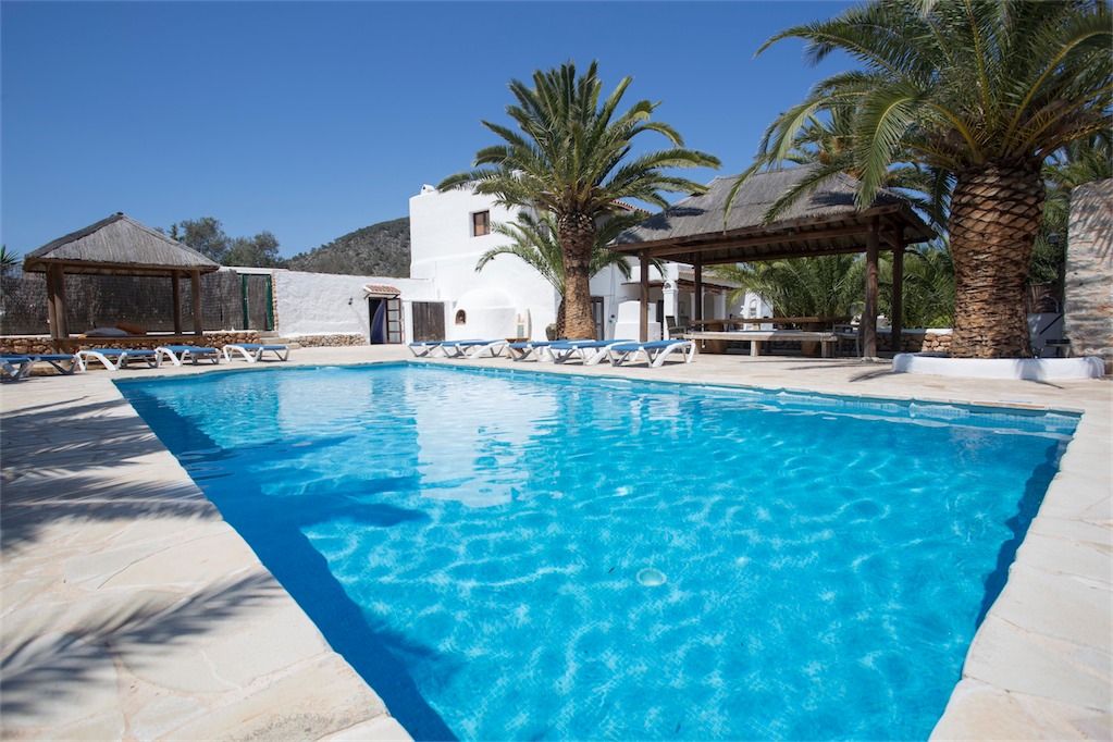 IbizaVillas2000 tweet media