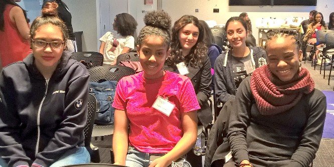Aleah_Myers's tweet photo. Our @RooseveltHSDC #STEM girls at @HowardU for Introduce a Girl to Engineering Day! #DCPSstem #GirlEmpowerment https://t.co/5HIXSpArJi