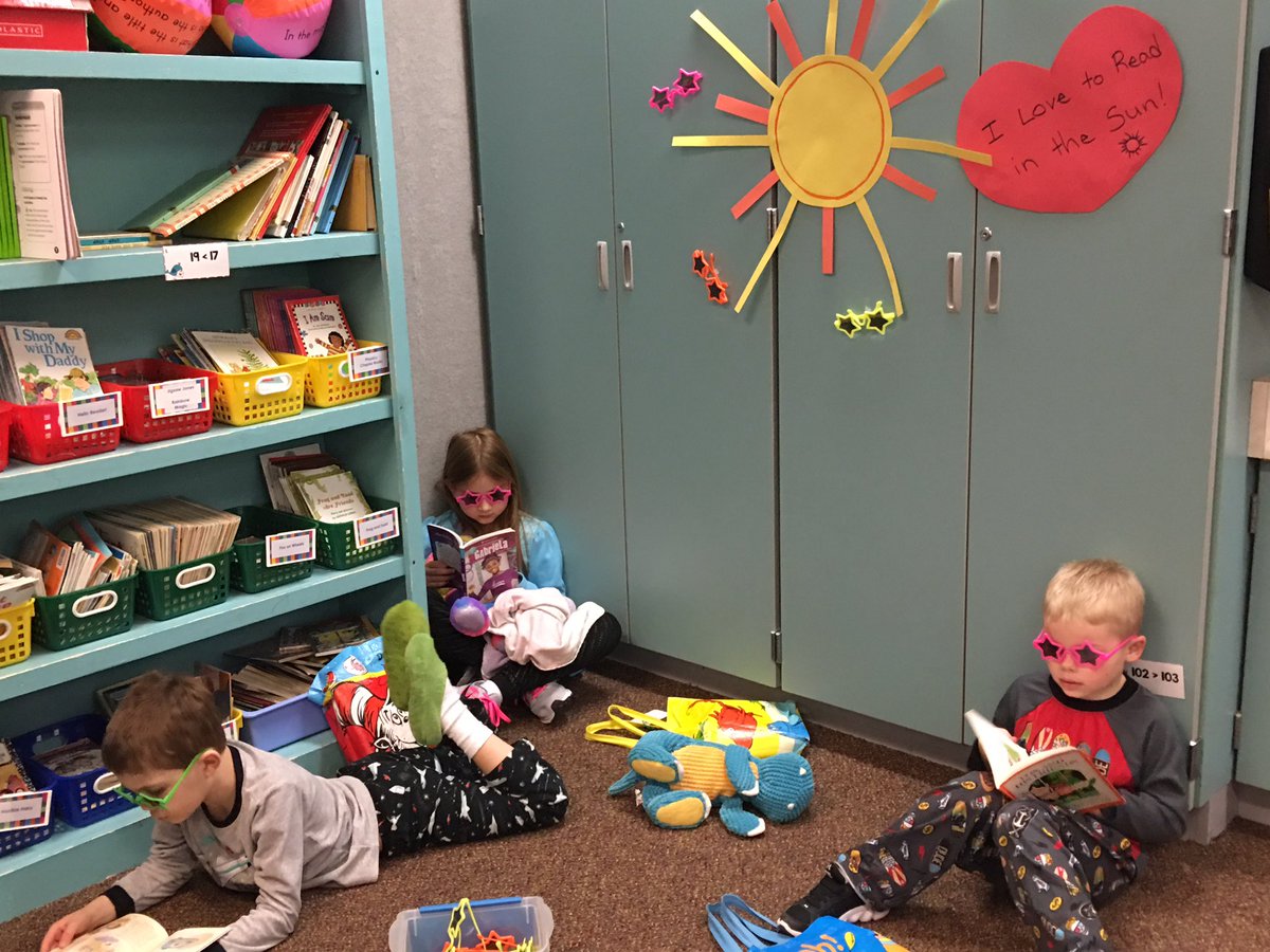 AsfeldSandy's tweet photo. "Read in Day" Reading in the sun!!
#csestrong #cserocori #cselovestoread #cse2028 https://t.co/YsaOiWejHC