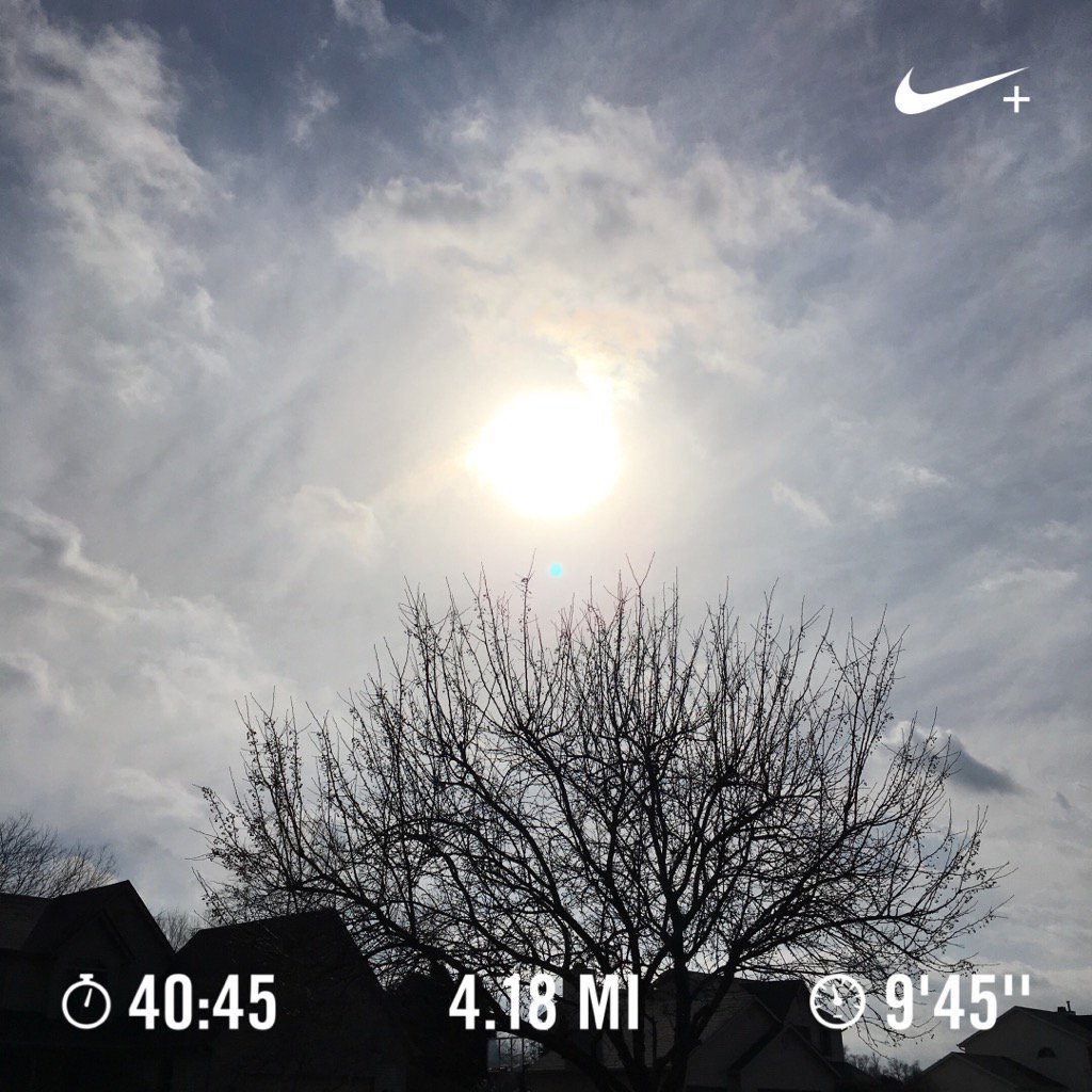Serena37's tweet photo. #warmrun #halfmarathontraining #justdoit #garmin #nrc https://t.co/wGgJX0vRHe