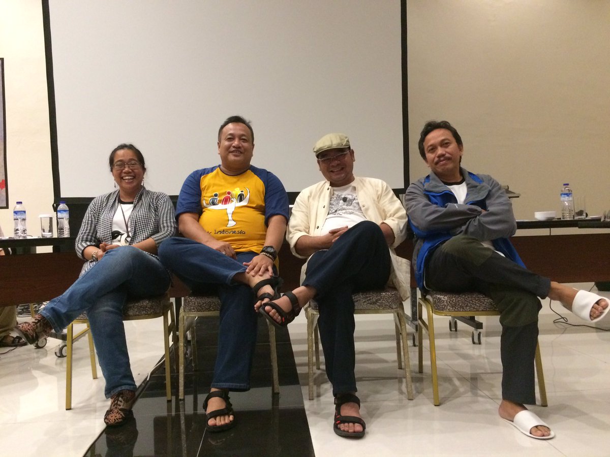 Kabar dari #fa7jkpp 2017-2021 Selamat Kornas JKPP <a href="/denyrahadian/">Deny Rahadian</a> dan DN JKPP <a href="/qwidodo/">Kasmita Widodo</a> <a href="/PilinBelawing/">Pilin Belawing</a> dan Ita Natalia