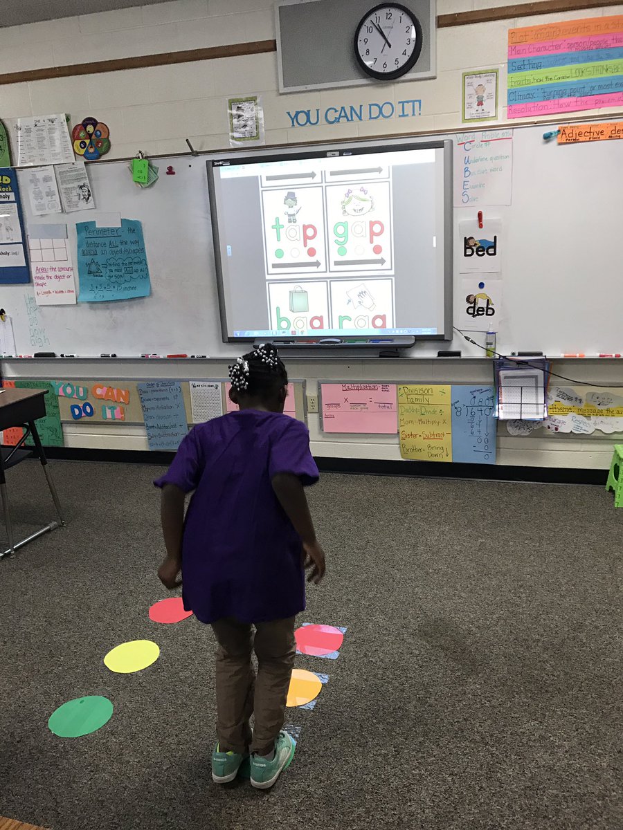 Lauren Clawson tweet media