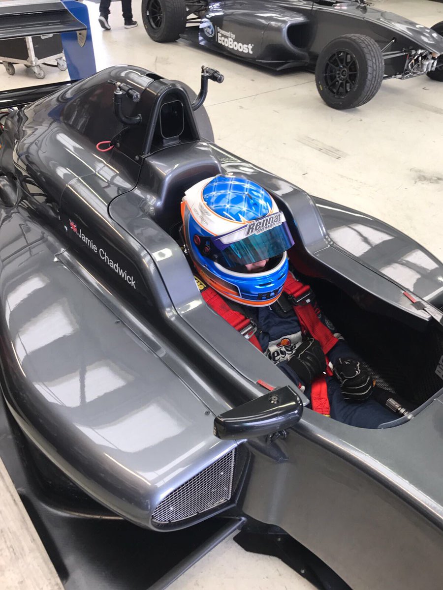 DoubleRRacingGB's tweet image. First day finished with @JamieChadwick55 👍🏼