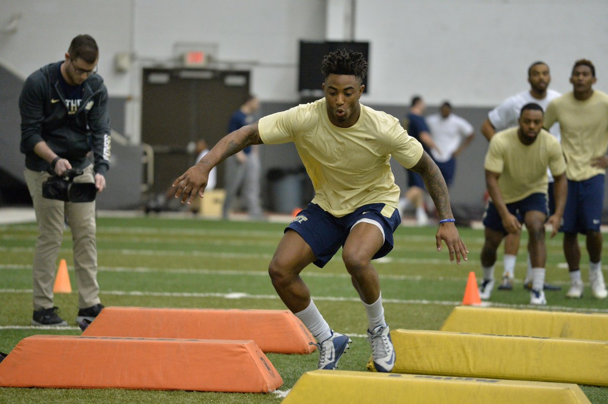 Pitt_FB's tweet image. 📸: #4thQtr Workouts 💪 #H2P