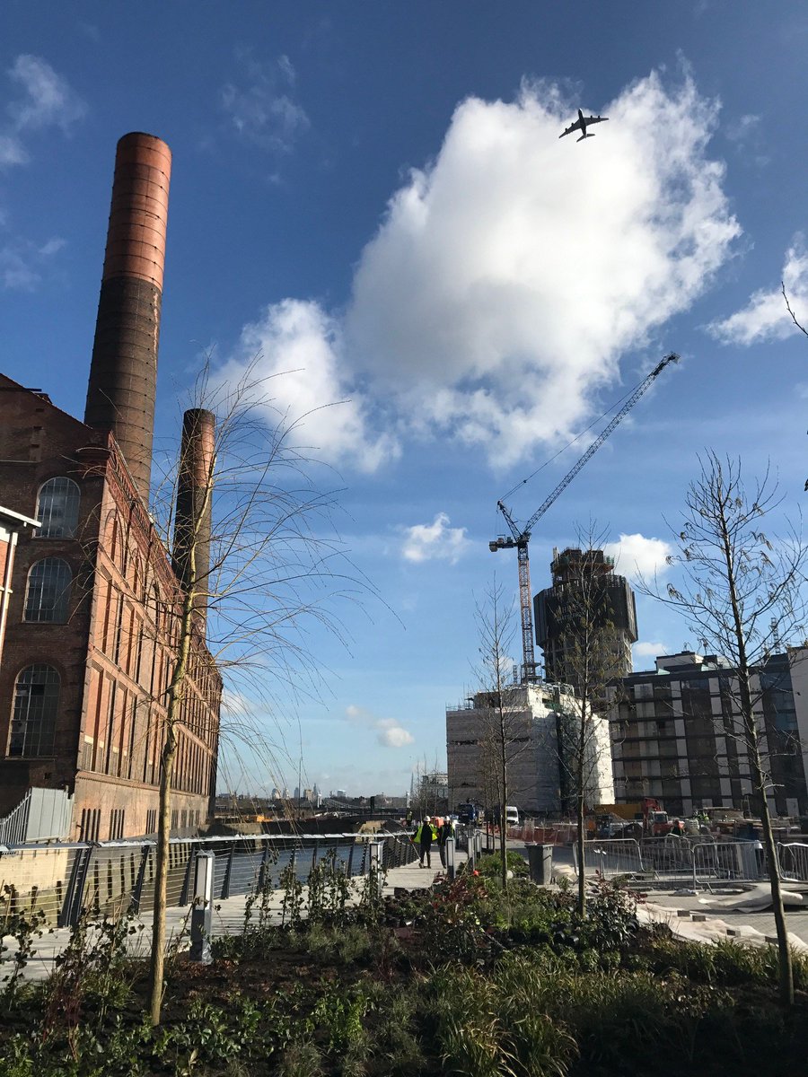 Beautiful blue skies over at Chelsea Waterfront!  

farrells.com/projects/lots-…