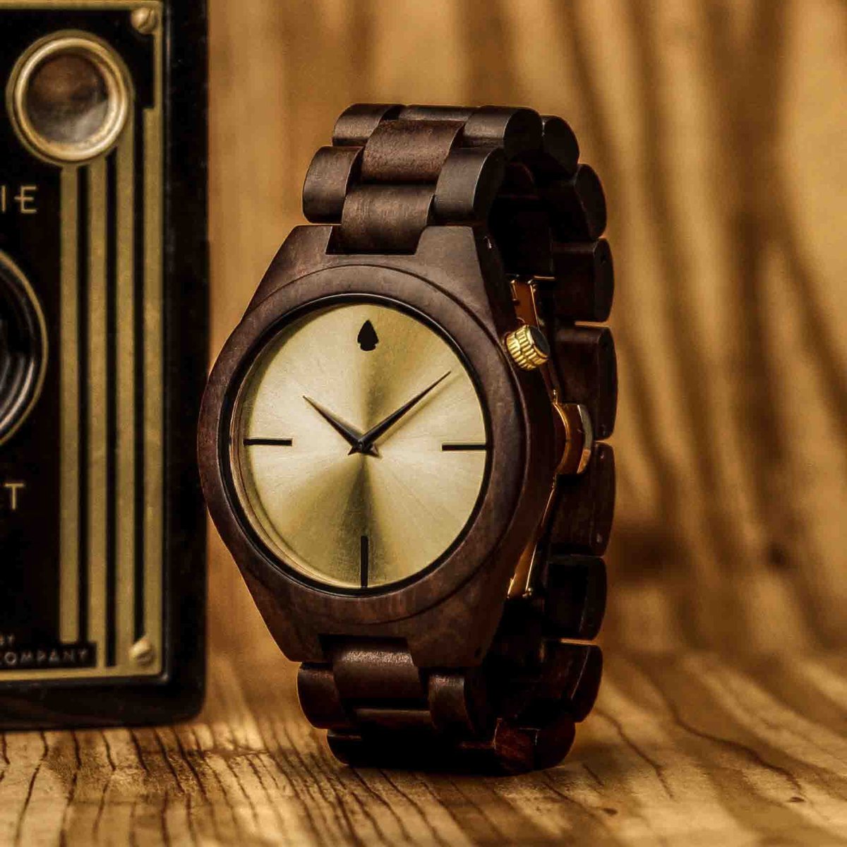 vasulijon's tweet photo. @indiatvnews HandMade Wooden Watch by ApacheIndian Craftsmen frm Idaho USA. Madein dark Sandalwood. Contact if interest in buying. Brand New https://t.co/MzDjEdBIoX