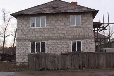 Прям фронтовые сводки из Дарницкого района #Осокорки #гранатомет darnitskiy.city/read/articles/…