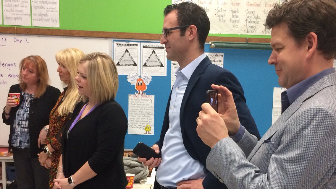 ZeliaMCT's tweet image. Honoured 2 b hosting the official launch of #canada150 #edtechcontest @MindShareLearn this year!