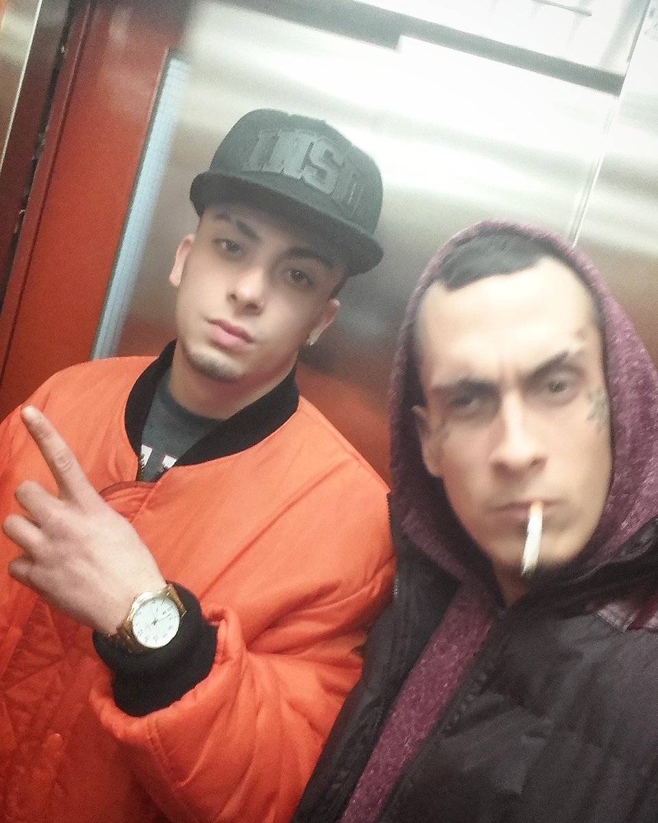 DonKiMusic's tweet photo. Hoy salimos brother dímelo @sergiofuklife_official  #MOZART MI NUEVO TEMA YA EN MI CANAL DE #YOUTUBE #DonKiSaisGabarri #SUSCRÍBETE https://t.co/SKxR2lYgFC