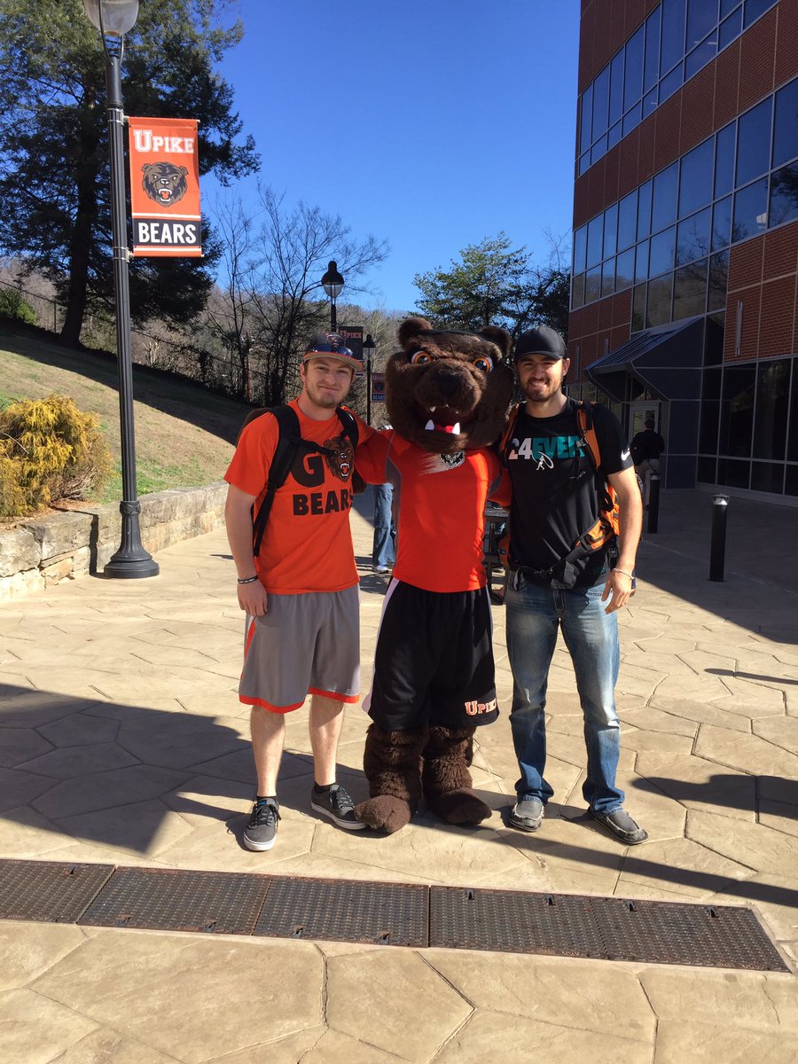 UPIKE_Success's tweet photo. @upike_baseball ready to see @PIKEYTHEBEAR knock the #MSCMascot challenge out of the park #VotePikey #GoBears 🐻 vote now at @MidSouthSports https://t.co/OCTzbBMPXO