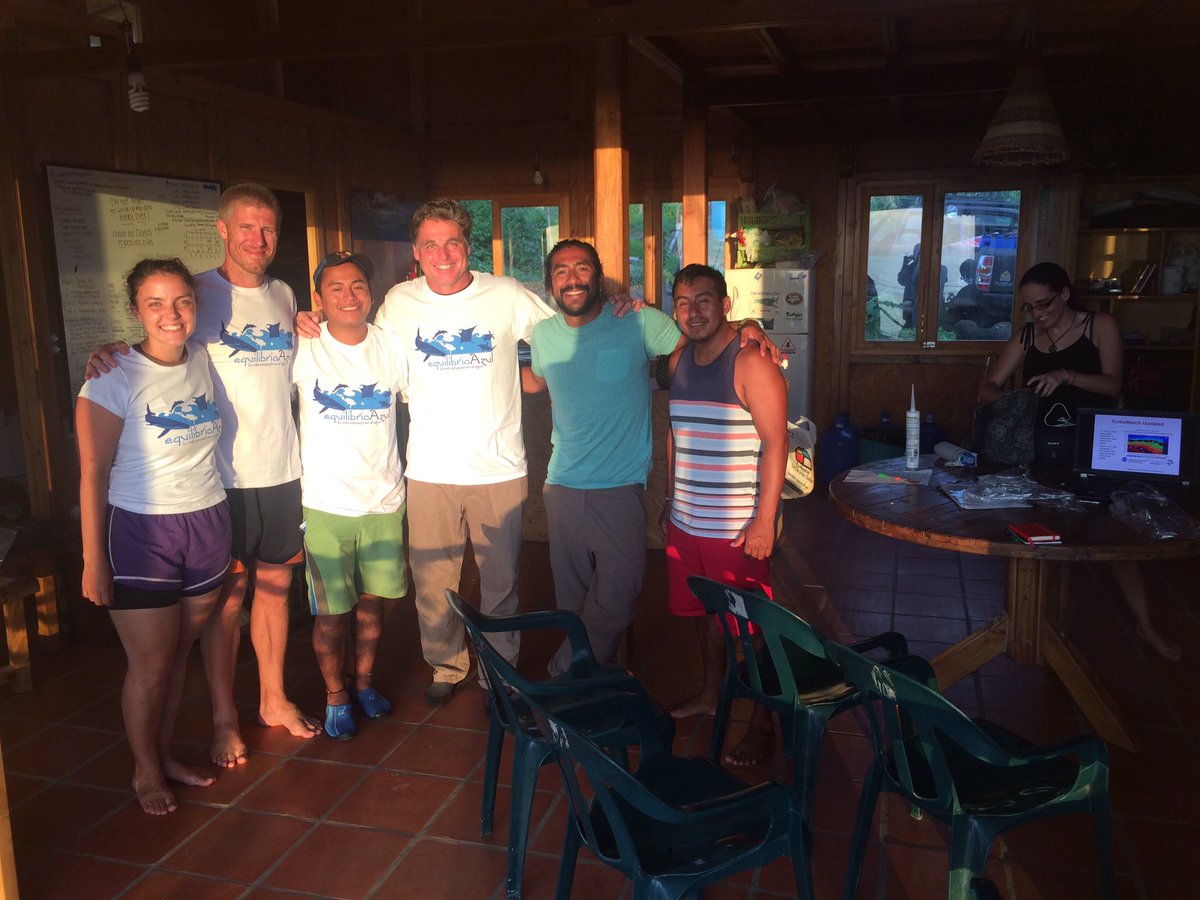 equilibrioazul's tweet image. Had a great visit from our friend George Shillenger @leatherback Working together to conserve leatherback and hawksbill sea turtles. Thanks!