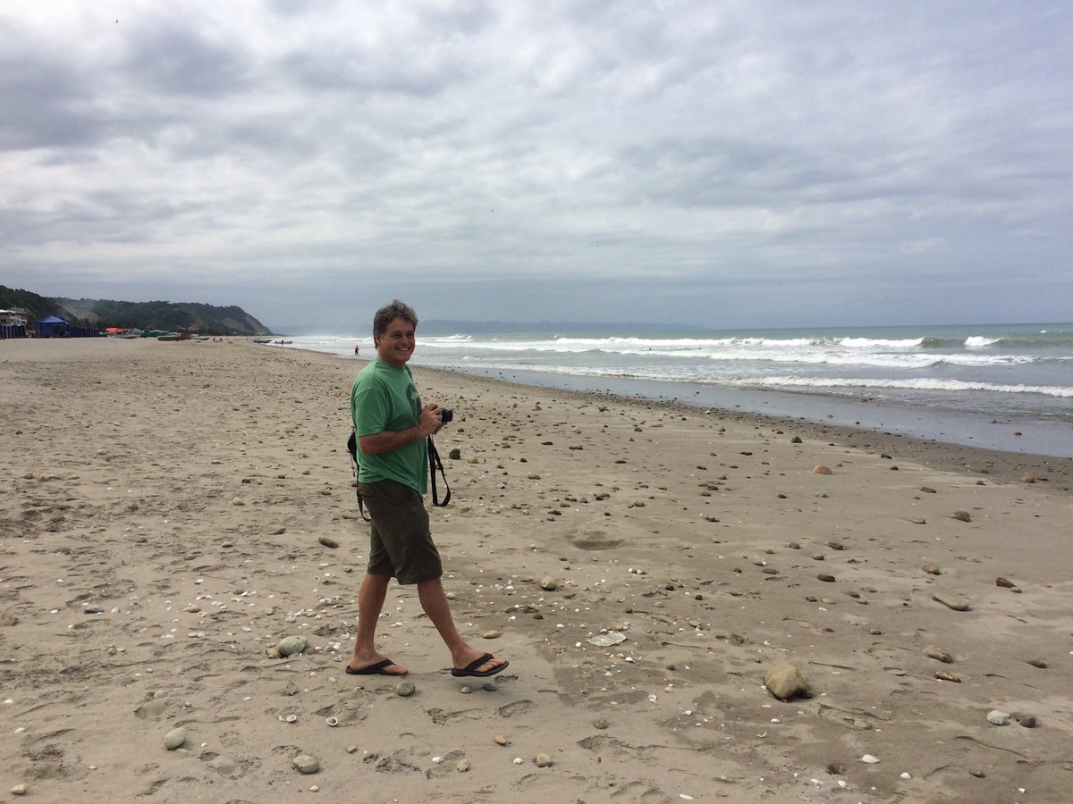 equilibrioazul's tweet image. Had a great visit from our friend George Shillenger @leatherback Working together to conserve leatherback and hawksbill sea turtles. Thanks!