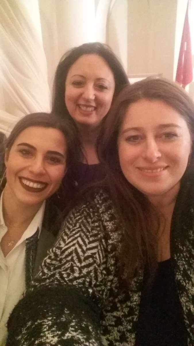 frederique0875's tweet photo. Au Palais de France...avec Berna et Natali...Soirée d'ouverture du printemps numérique 2017. https://t.co/QLq7jqmULO