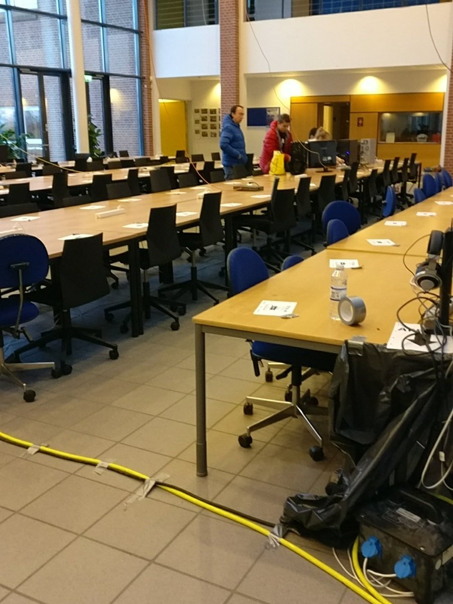 24 minutter til dørene til #TGVLAN åbner 😃