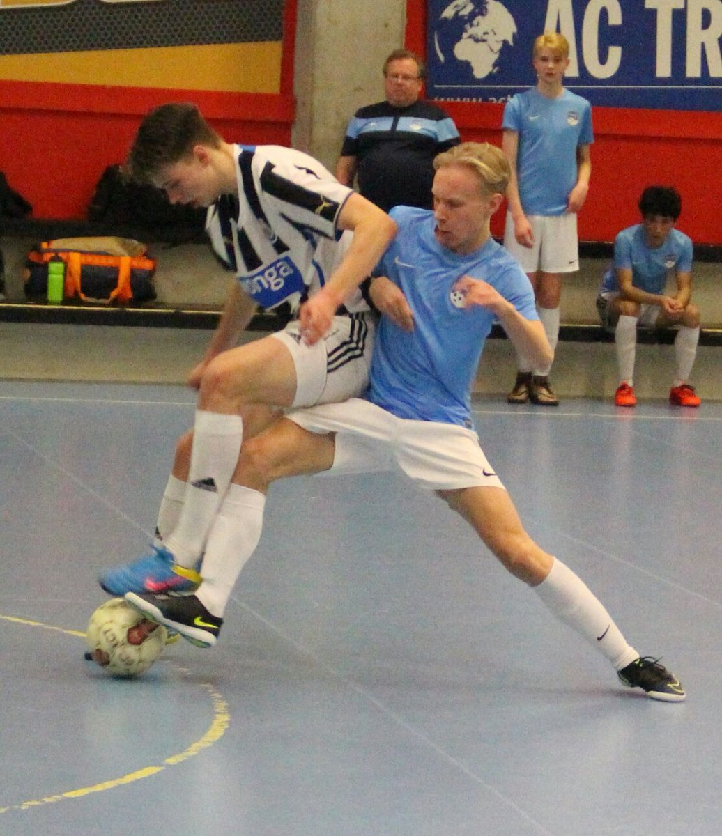 varginigrav's tweet photo. Futsal U20 Game #Futsal7 vs. #HJK ongoing 2 - 3 when 20 min played https://t.co/oNlcDvWBHa