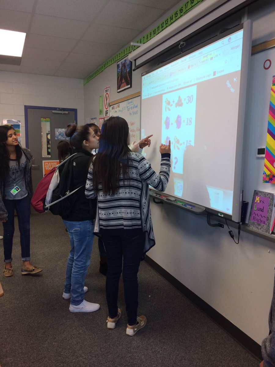 MathMommyMorgan's tweet image. Working and discussing algebra to finish up a great Friday class! #mathdiscussion @mashupmath @lkostelnik07