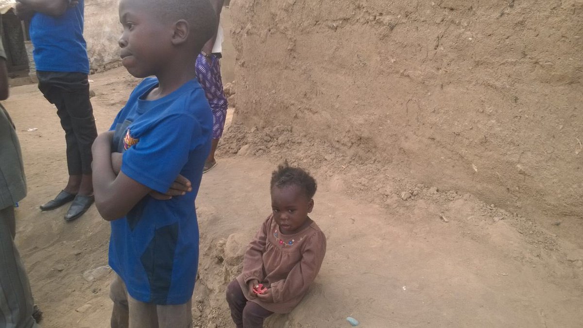 DianaSillo's tweet photo. Giving #everychild a chance to #feed & #smile. MoeSillo projects #charity #SGDs #Feedhouse #Abuja #zerohunger #eradicatepoverty https://t.co/gnHAmlaHef