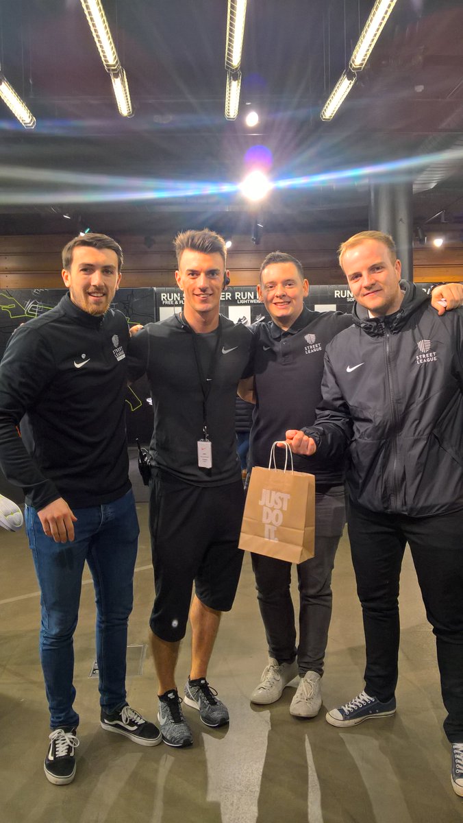 SL_EastWestDun's tweet photo. Thanks @nikestore #Glasgow for donating to @Street_League participants. Vouchers will go towards our academies #SL2K #movingintowork https://t.co/of6Qyu7J3c