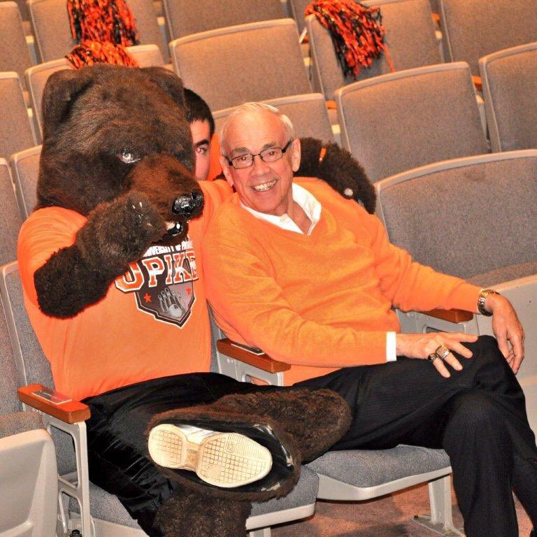 UPIKE_Success's tweet photo. #UPIKENation let's do this. @PIKEYTHEBEAR for #MSCMascot CHAMP. #VotePikey at @MidSouthSports 7 minutes left. https://t.co/xU4x41RnL9