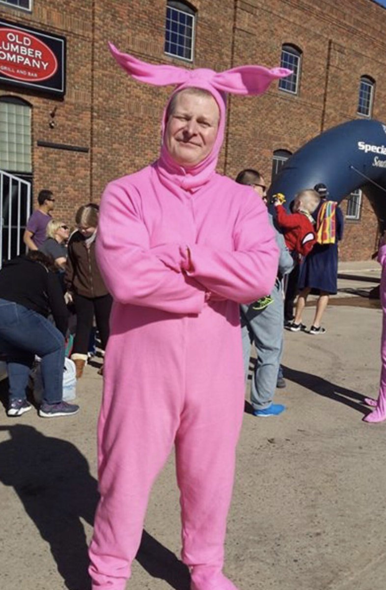 PlungeVerm's tweet photo. At least it's not a jack rabbit 🐰 Get your outfits ready, it's going to be a hoot tomorrow! #freezinforareason https://t.co/OmFScVWJA0