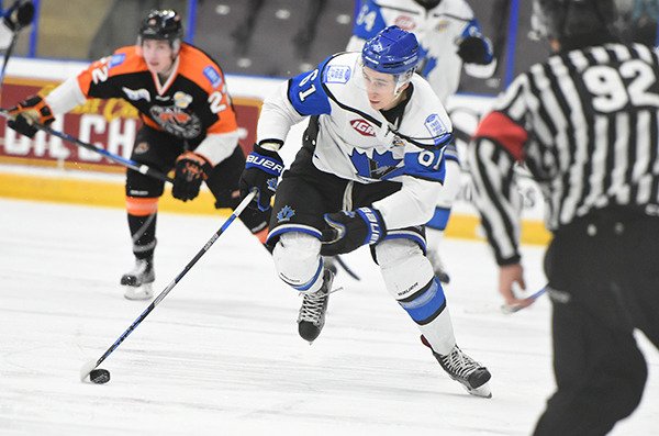 Vees Risling is better all around: Improving all around game earns Ryley Risling Penticton Vees most… dlvr.it/NSvvg5 #Penticton
