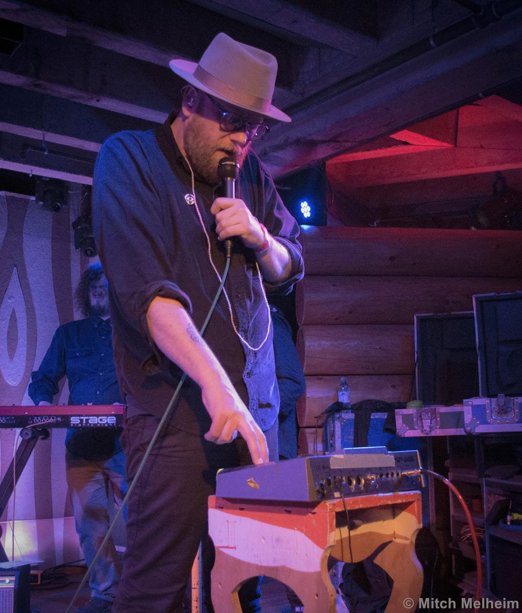 MusicMarauders's tweet photo. @Books4Wooks' perspective fo Mike Doughty from @DougFirLounge in #Portland #Oregon https://t.co/e7BLiJ7KLi #MusicMaruaders https://t.co/vq4fa5jAQT