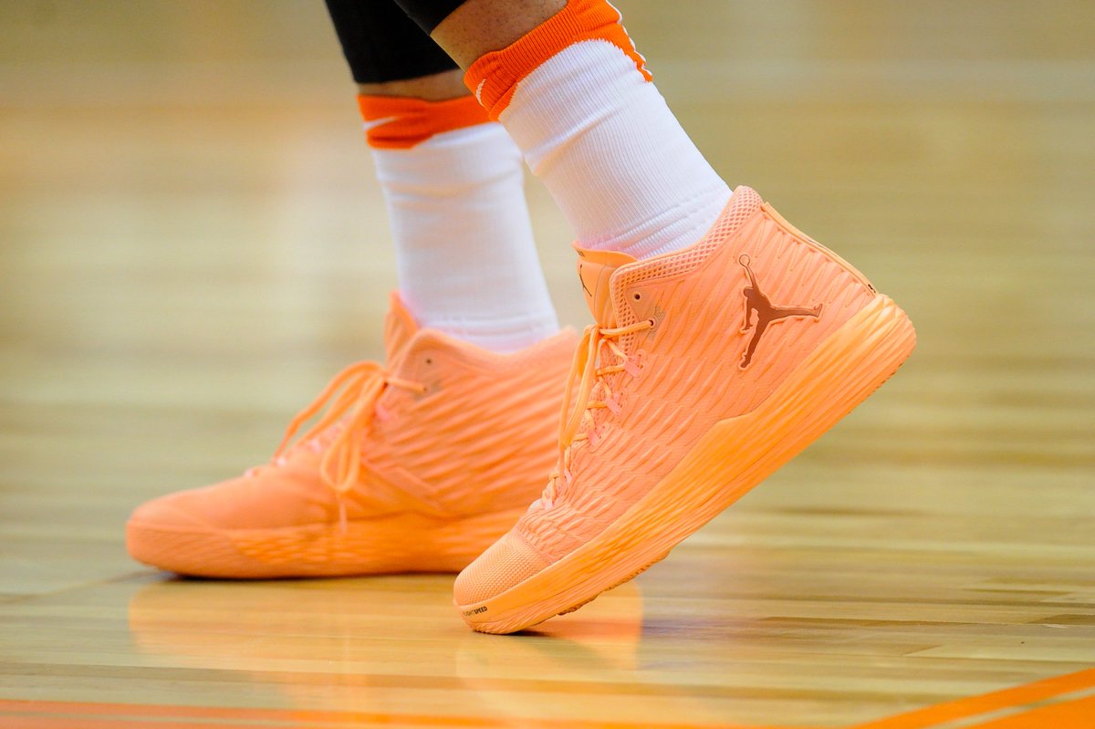 jordan melo m13 ice blue