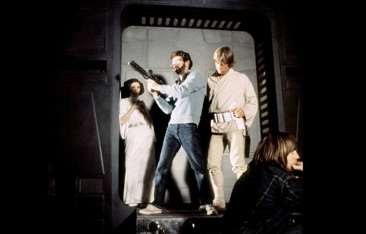 maka_gh's tweet image. Set behind scenes New Hope.❤❤
@HamillHimself 
@wesjanson99 
@BobaFettANHSE 
@kenoobis @EByzio 
#StarWars  #NewHope 
@Starwarsgirl75