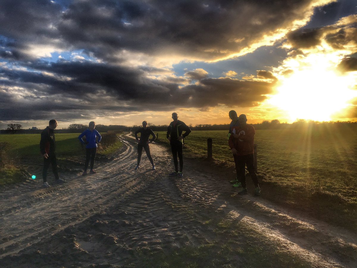 Tempo Duurloop over de Deldense Es na het werk maakt je sterk #FIT4ESN <a href="/ElementisNethBV/">Elementis NL</a>