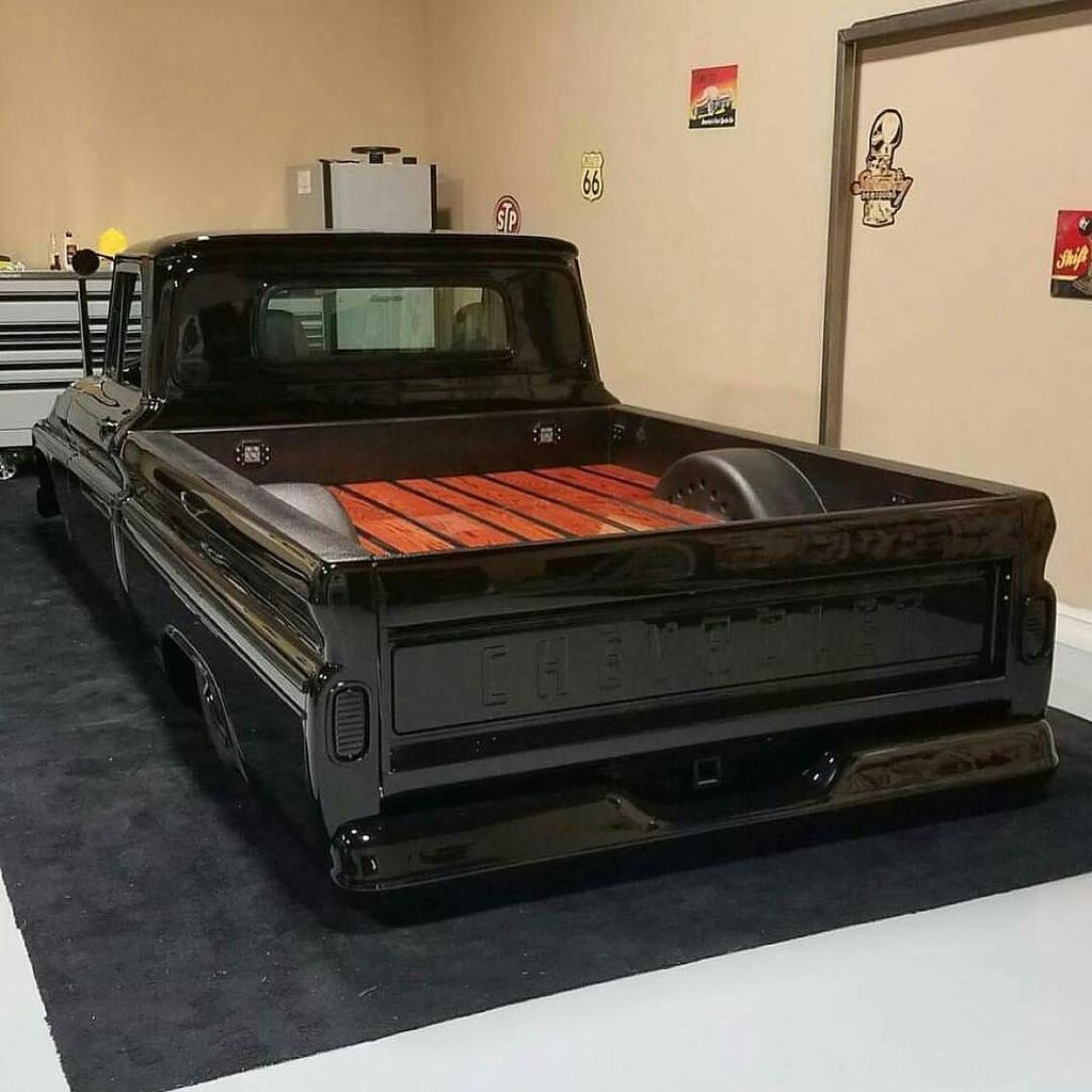 ClassicCarCorra's tweet photo. from @bagged_4_life - @ktempleton07
#c10crew #c10 #accuair #porterbuilt #pin #twitter - โฆ https://t.co/Sst2SgpJRT https://t.co/4E4WqMwXTA