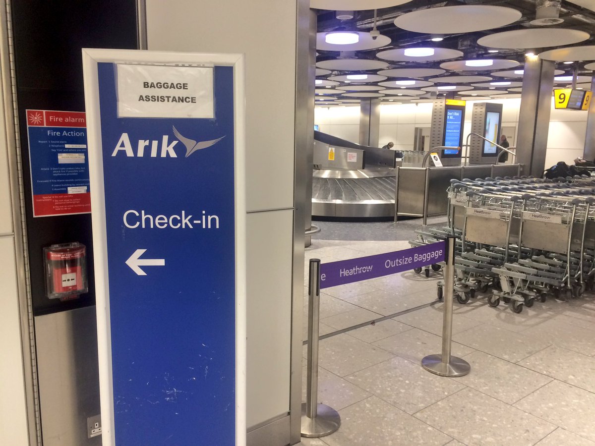 aidenwalshuk's tweet photo. Could this be a future antique piece @HeathrowAirport #arik #SlotsForSale? https://t.co/5O1OOKHJ0C