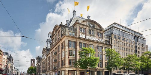 NLVogue's tweet photo. Deze merken zijn vanaf NU verkrijgbaar bij de Bijenkorf: https://t.co/g0iDT1ne0X https://t.co/8FTV3jHRfU
