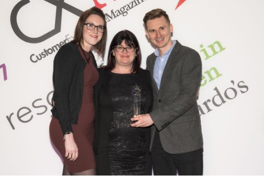 Feefo_Official's tweet photo. Feefo & @FragranceShopUK: A winning combination! Read all about our award win at yesterday's #UKCHA --> https://t.co/uOvqWlwjhx https://t.co/VFMZuMfU69