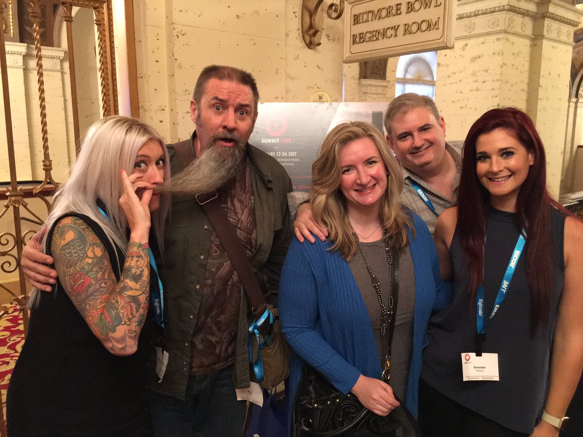 PapaBearAlaska's tweet photo. #TravelPanel #SummitLive @summitlive #BeautyAndTheBeard #Periscope @periscopeco https://t.co/bdhjwKBtwK