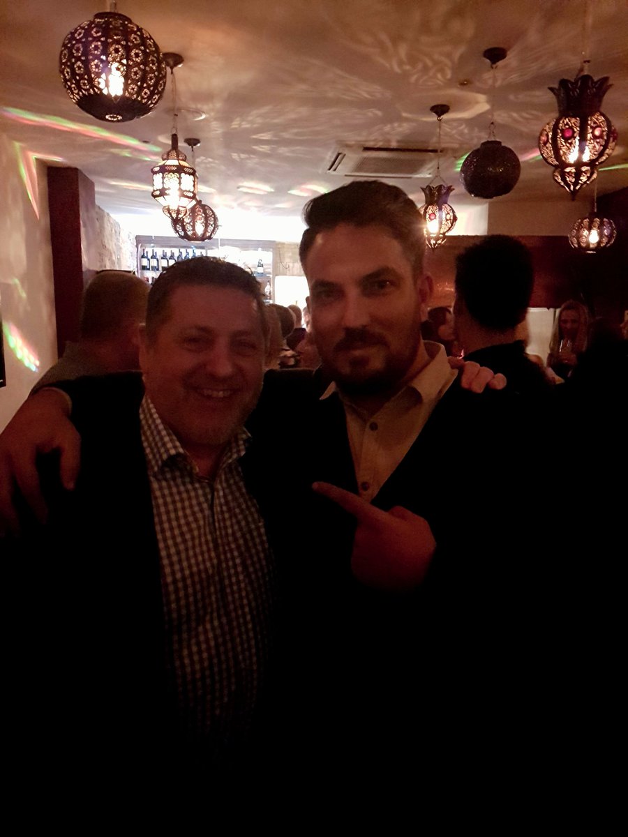 hammerturk's tweet photo. When Geoff pike pops into @lefke_bbq  #legend #whu https://t.co/KAyJJ7lMlG