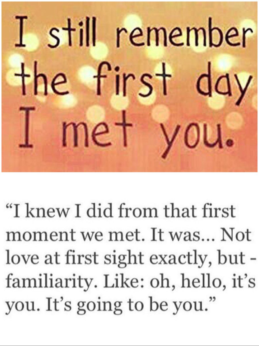 VRMitchell333's tweet photo. #2LongYearsAgo #FirstMet #True #Soft #WhenYouJustKnow #FridayFeeling #MissingYouTonight 😂
💋x https://t.co/OHFoC6StrW