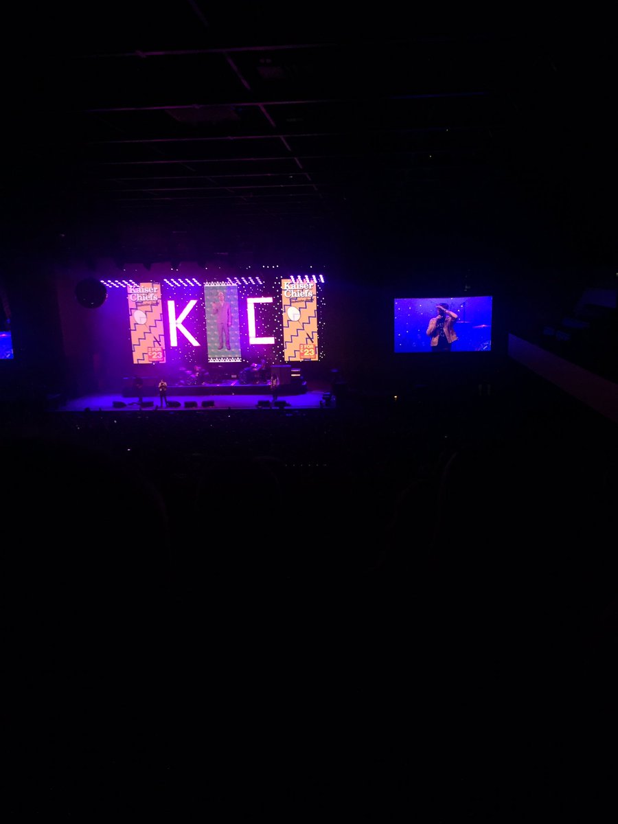 LauraCannon97's tweet photo. @KaiserChiefs 🎉 https://t.co/qg9GvwYtgd