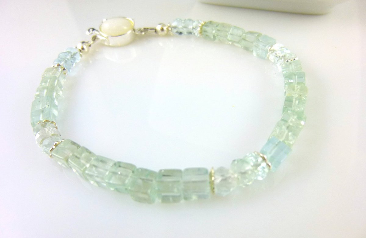 EarthEnergyGems's tweet image. Aquamarine Chakra Bracelet, White Jade Clasp, Sterling Silver bit.ly/2ebTxxw #etsymntt #jewelryonetsy