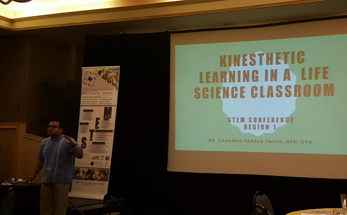 jjnoworries's tweet photo. #stemsummit17 Eduardo Varela Facio presenting Kinesthetic Learning in a Biology Classroom (life science) https://t.co/PGaIPxJLmt