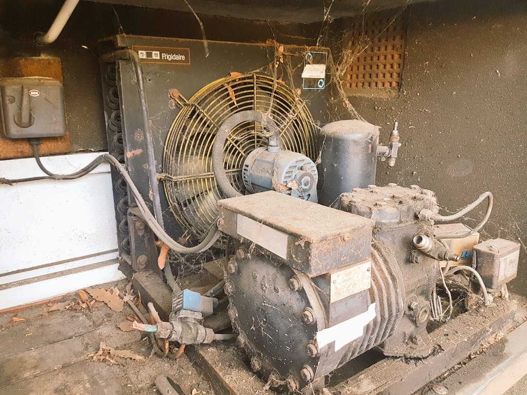 DrBoilers's tweet photo. HVAC Refer Guy would be proud! #CoolDream https://t.co/pfiVdbL6bo