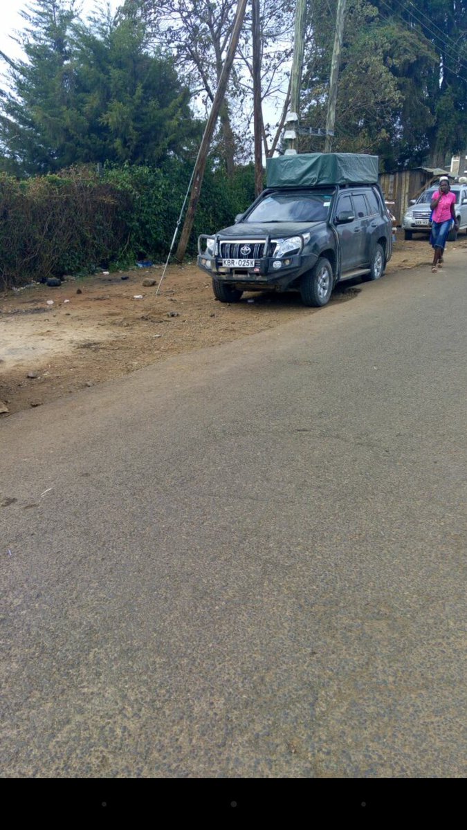 MrMormoch's tweet photo. A vehcle reported to be carrying AK47 rifles in a coffin towards pokot this evening, @itscheboiwo @Machukah #BleedingBaringo https://t.co/mhUApzBZ0f