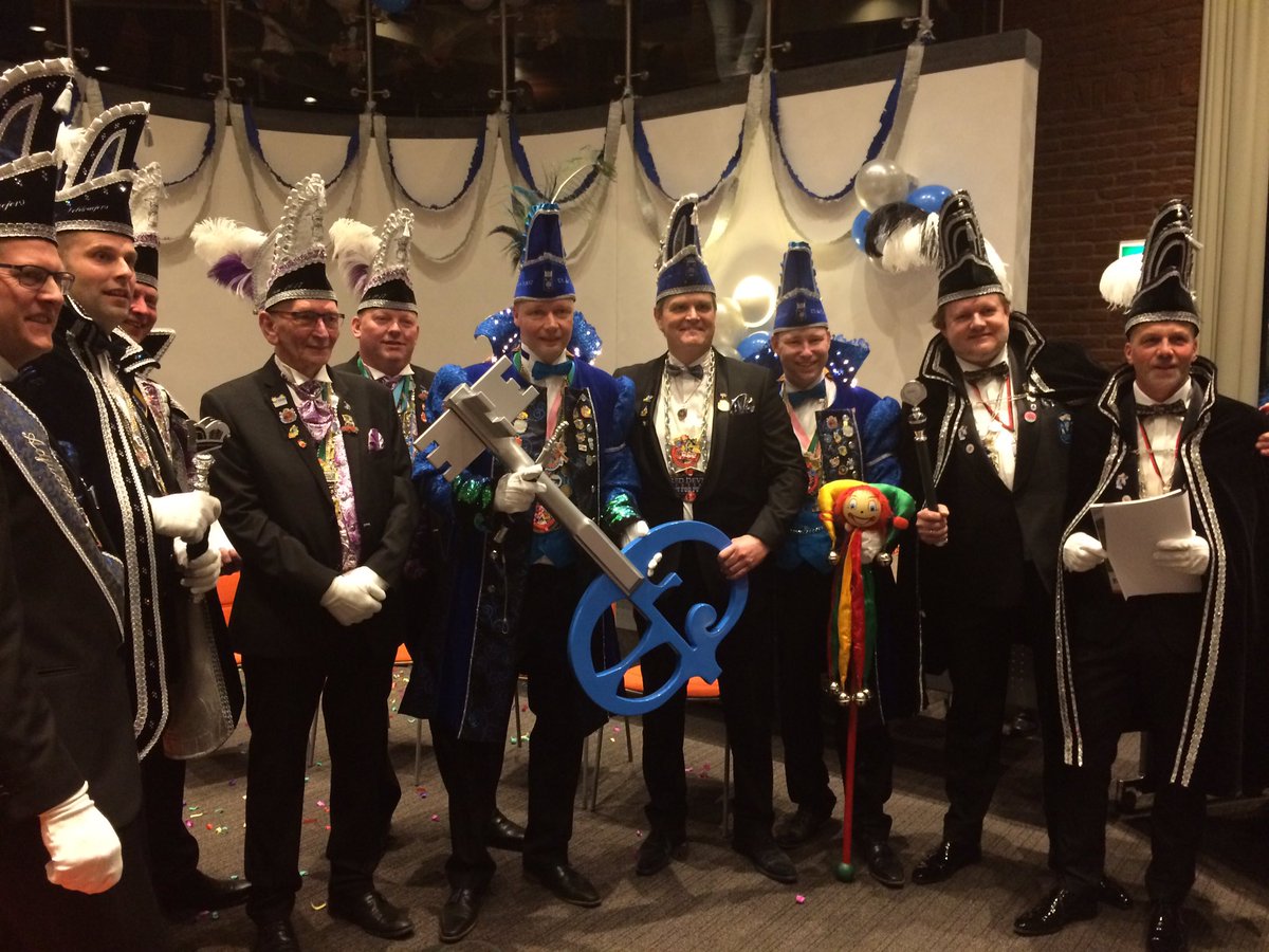 Bornscarnaval's tweet photo. En we zijn begonnen! Allemaal een fijne carnaval, Alaaf! https://t.co/DitP8leJhB