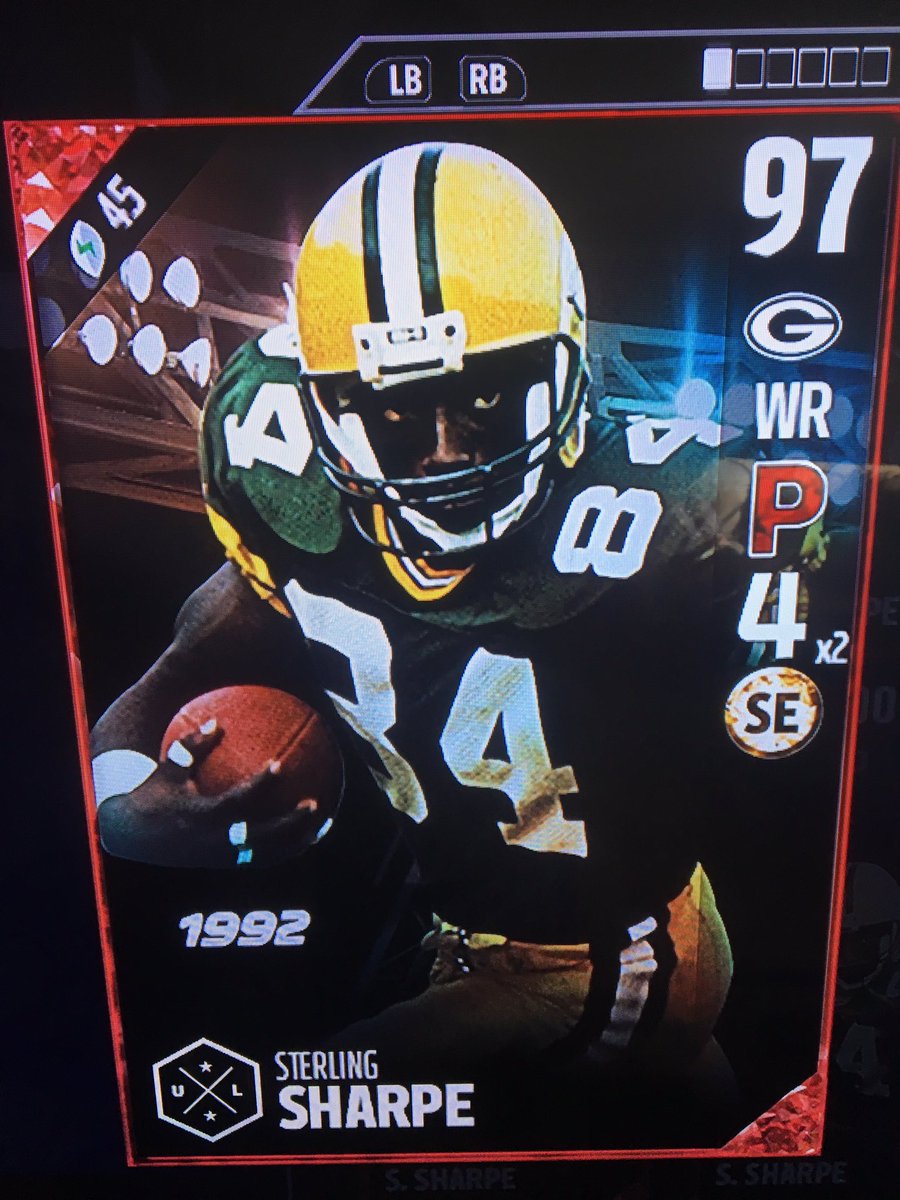 BenKnicks18's tweet photo. 🚨🚨HUGE UL GIVEAWAY 🚨🚨 
RT and Follow Me (@BenKnicks18), @AJCur4 and @mtofano1287 to win UL Sterling Sharpe! Ends Friday March 3rd https://t.co/HCaQc1DSyk