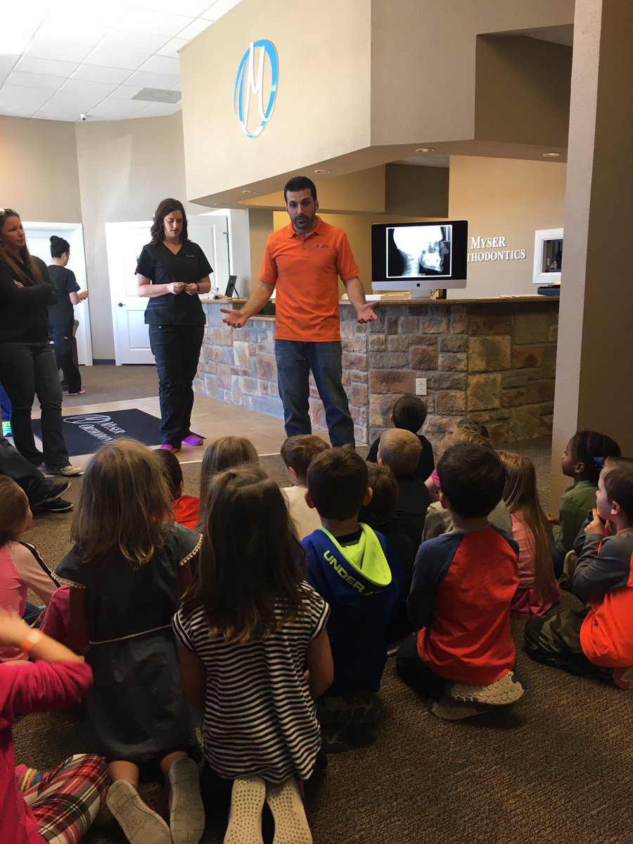 AudraBE's tweet photo. Dr Myser field trip with kinder! #mysermagic https://t.co/s7G2QQndpx